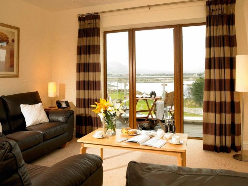 Golden's Cove Apartments at Sneem Hotel Buitenkant foto