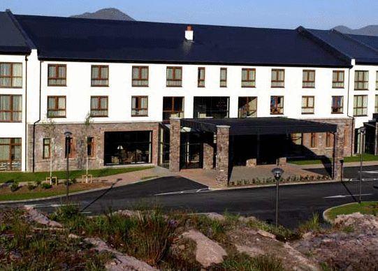 Golden's Cove Apartments at Sneem Hotel Buitenkant foto